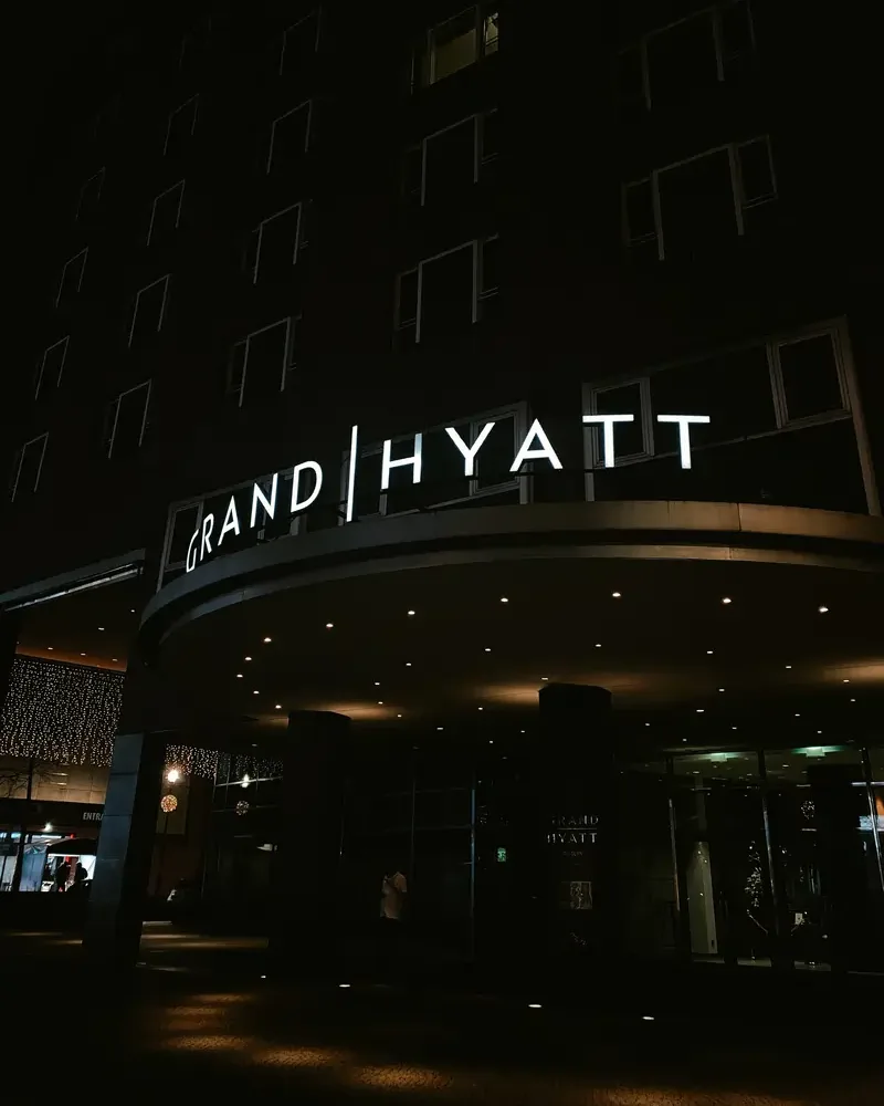 grand hyatt entrance